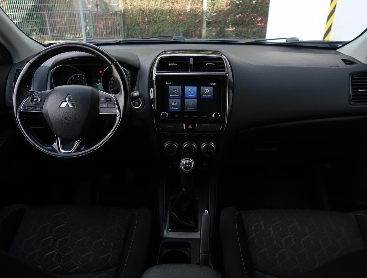 2020 Mitsubishi ASX - 10