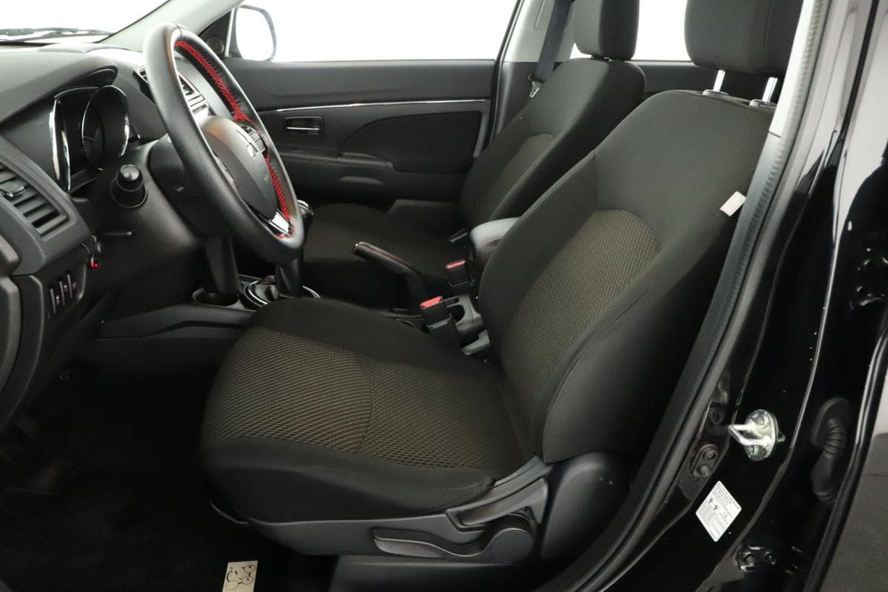 2016 Mitsubishi ASX - 12