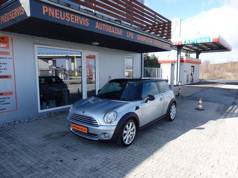Mini Cooper 1.6i 88 kW KLIMA, ESP hatchback