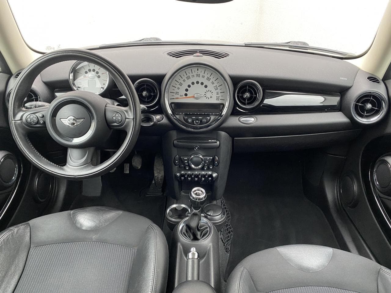 2011 Mini COOPER - 8