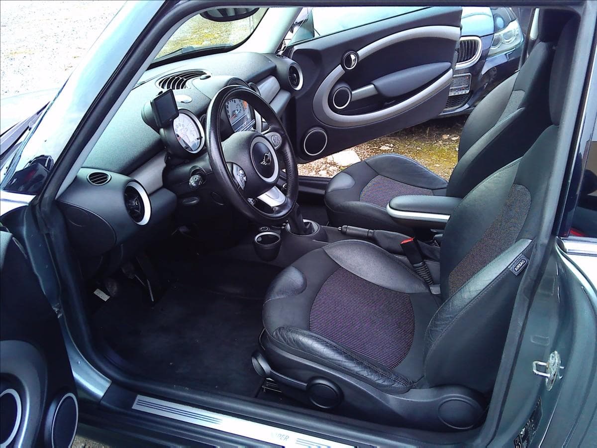 2010 Mini COOPER - 8