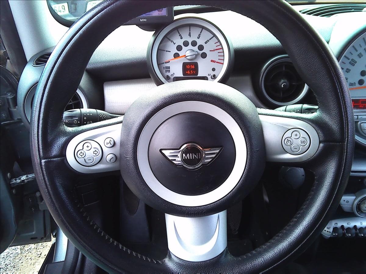 2010 Mini COOPER - 12