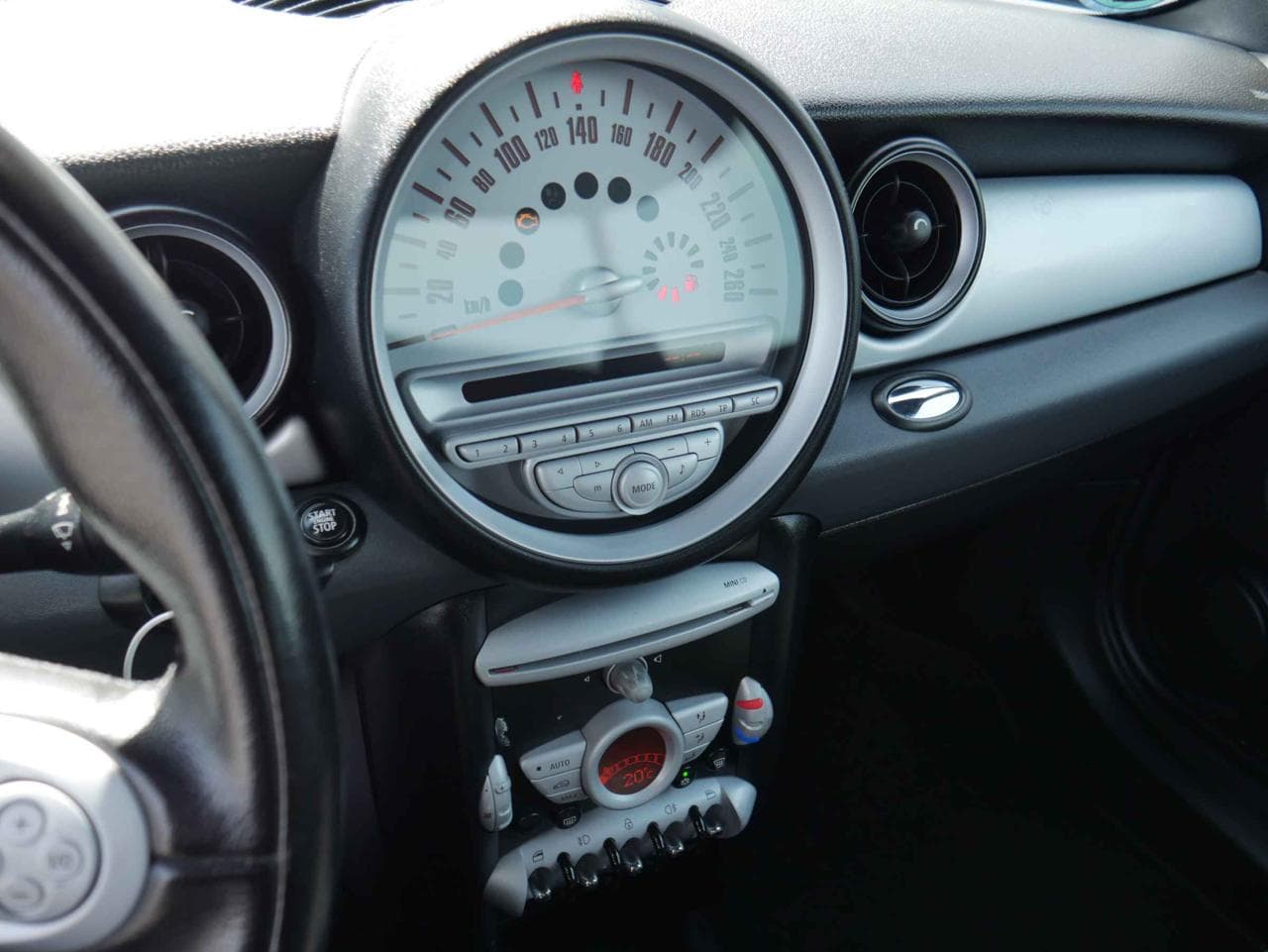2010 Mini COOPER - 11