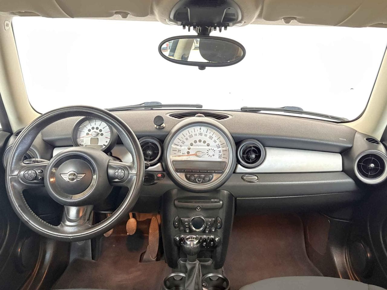 2011 Mini COOPER - 8