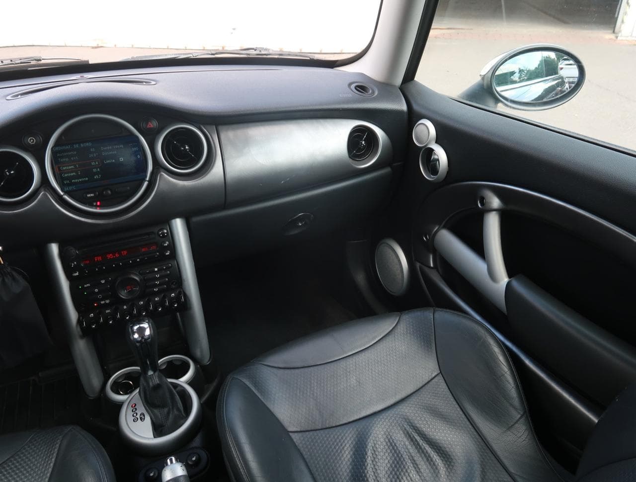 2005 Mini COOPER - 11