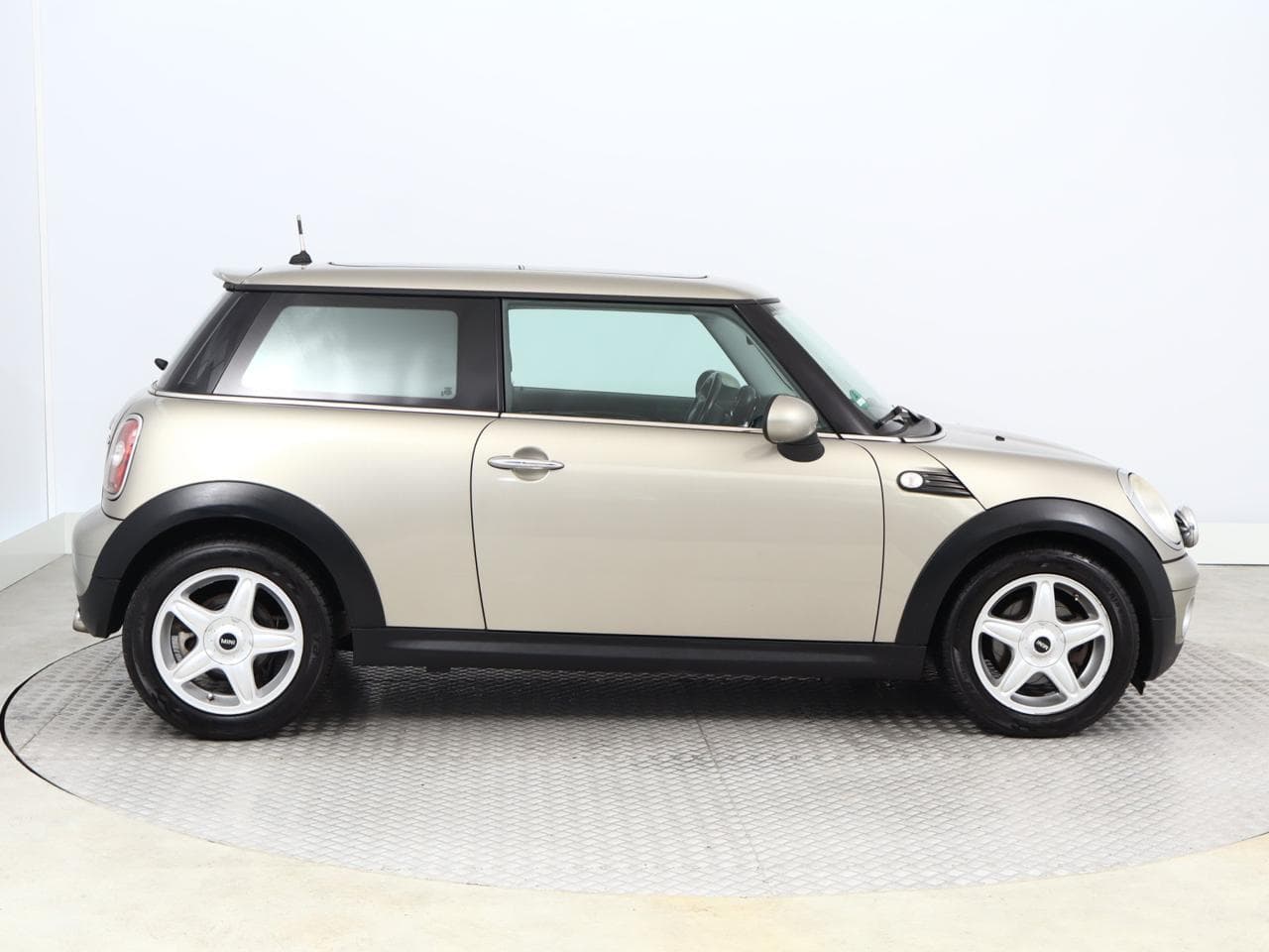 2009 Mini COOPER - 8