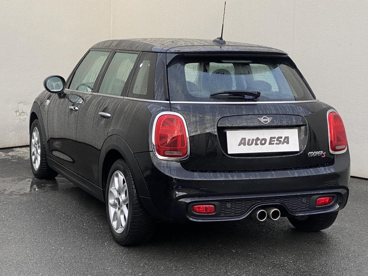 2019 Mini Cooper S - 6
