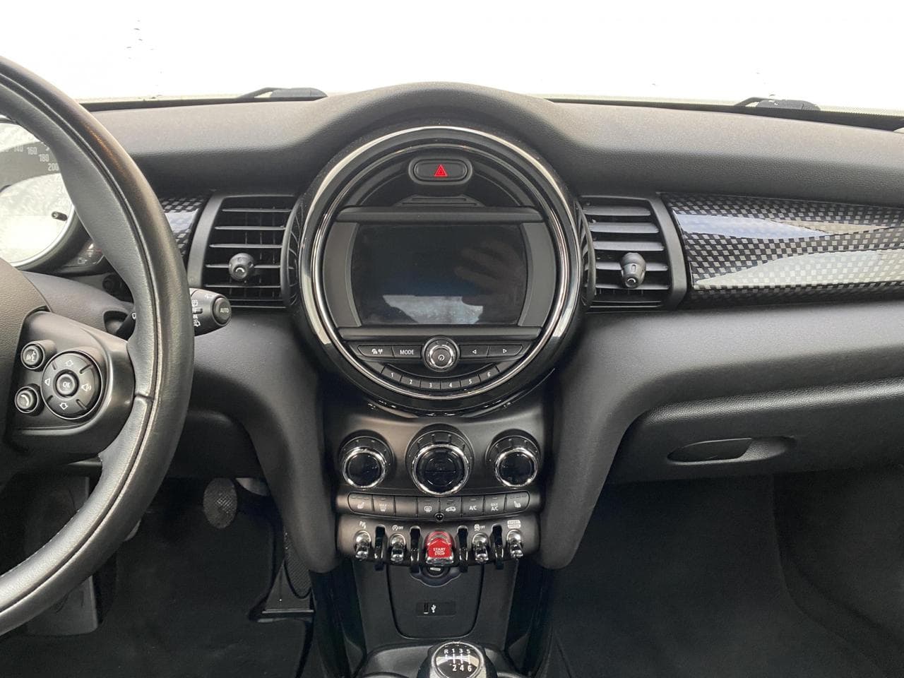 2019 Mini Cooper S - 12