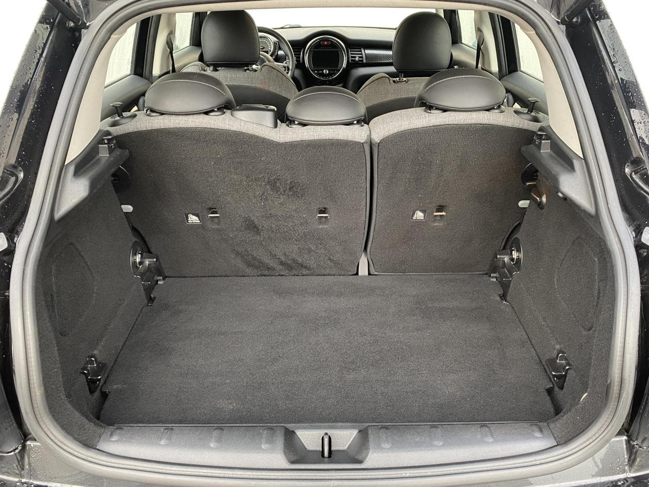 2019 Mini Cooper S - 7