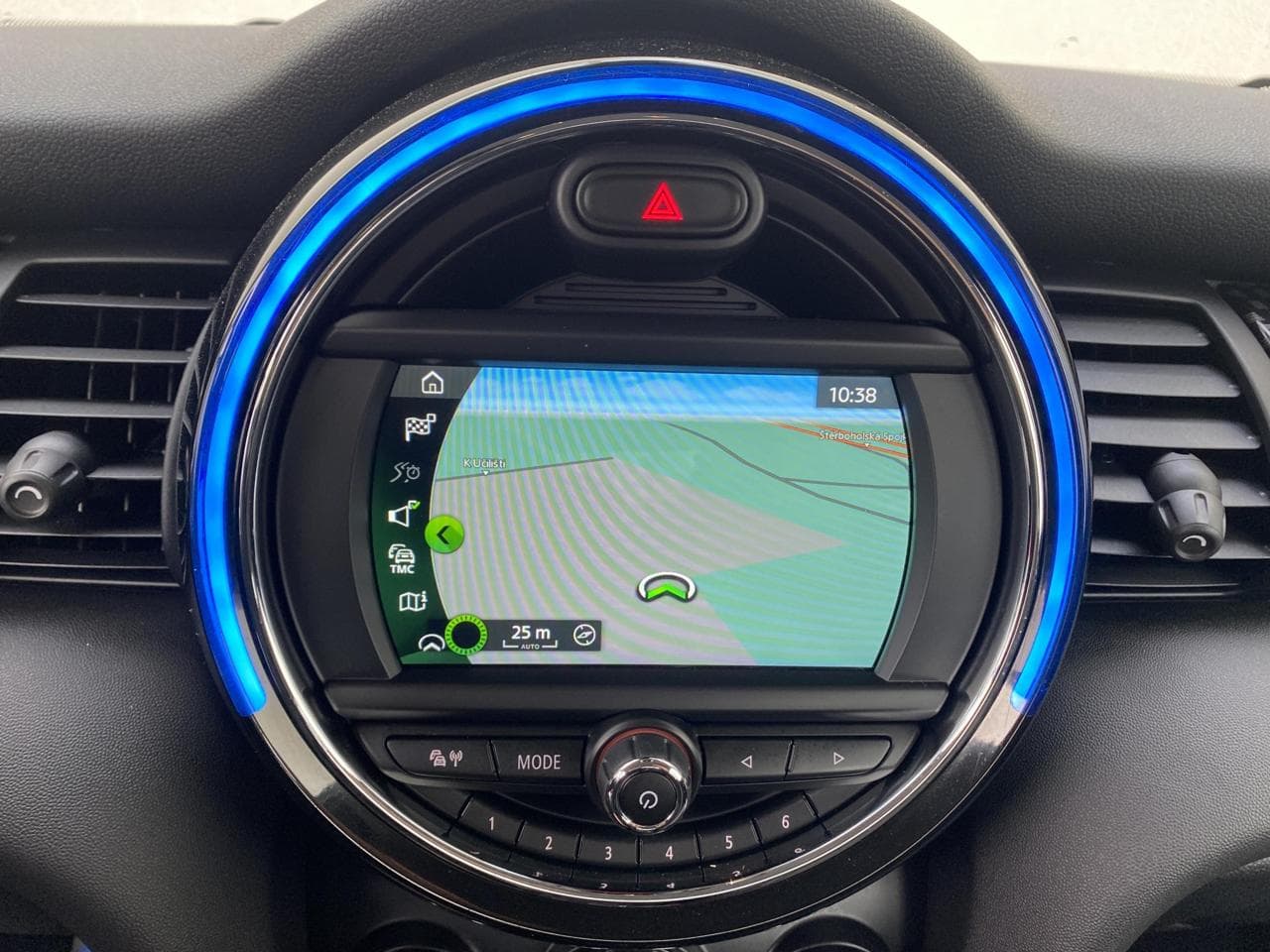 2019 Mini Cooper S - 18