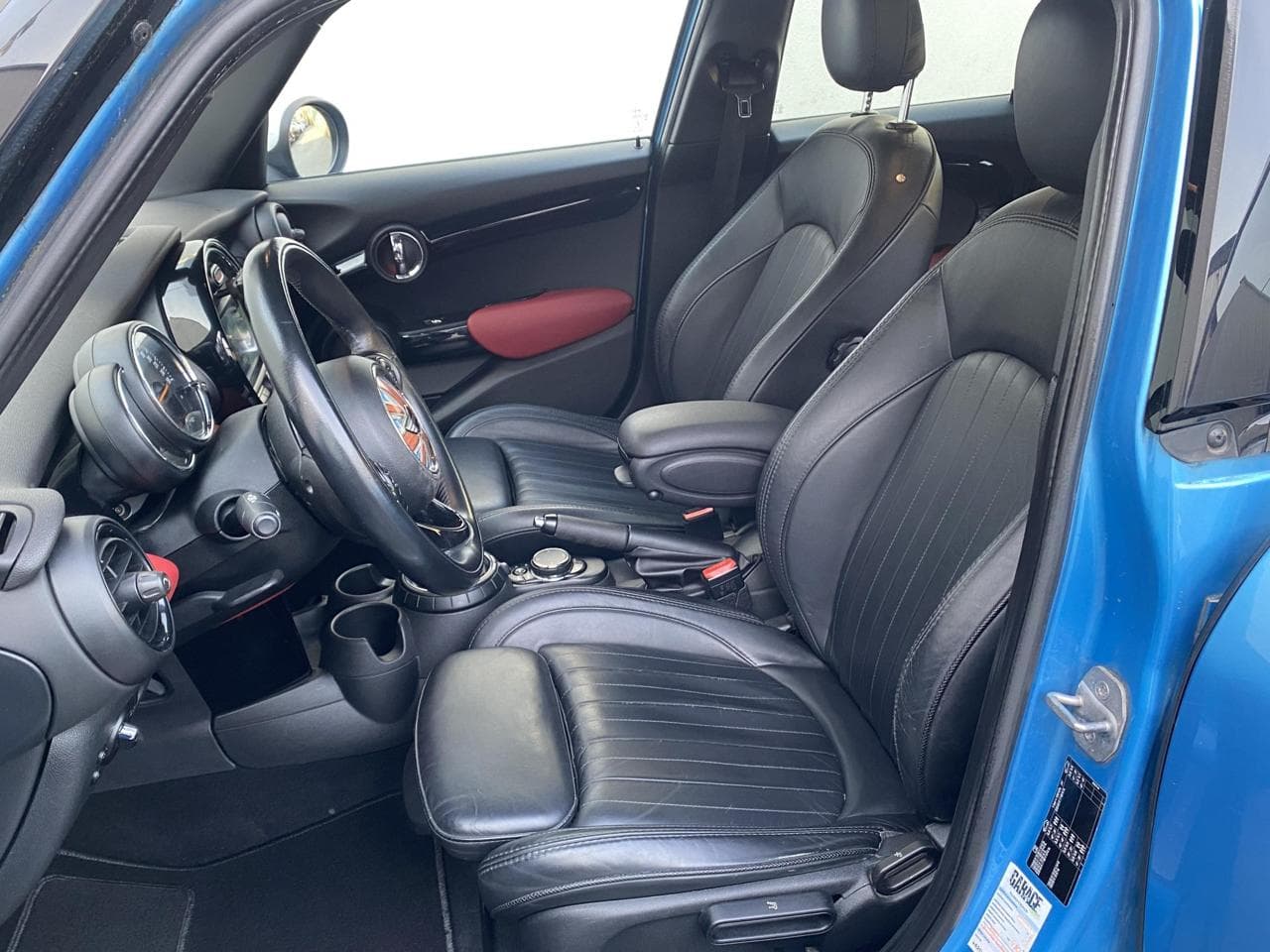 2016 Mini Cooper S - 17