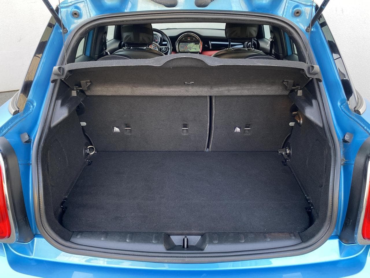 2016 Mini Cooper S - 13