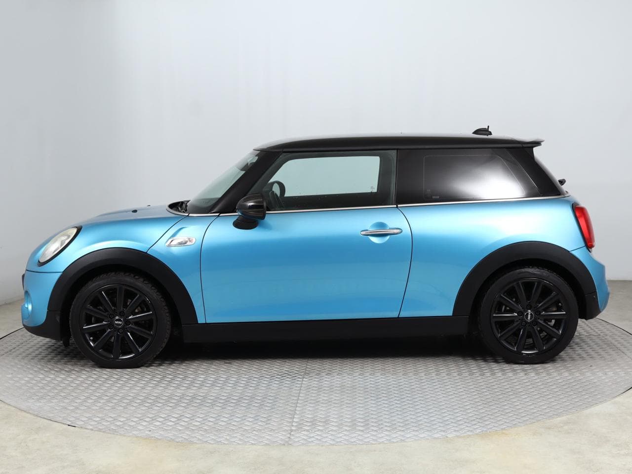 2017 Mini COOPER S - 7