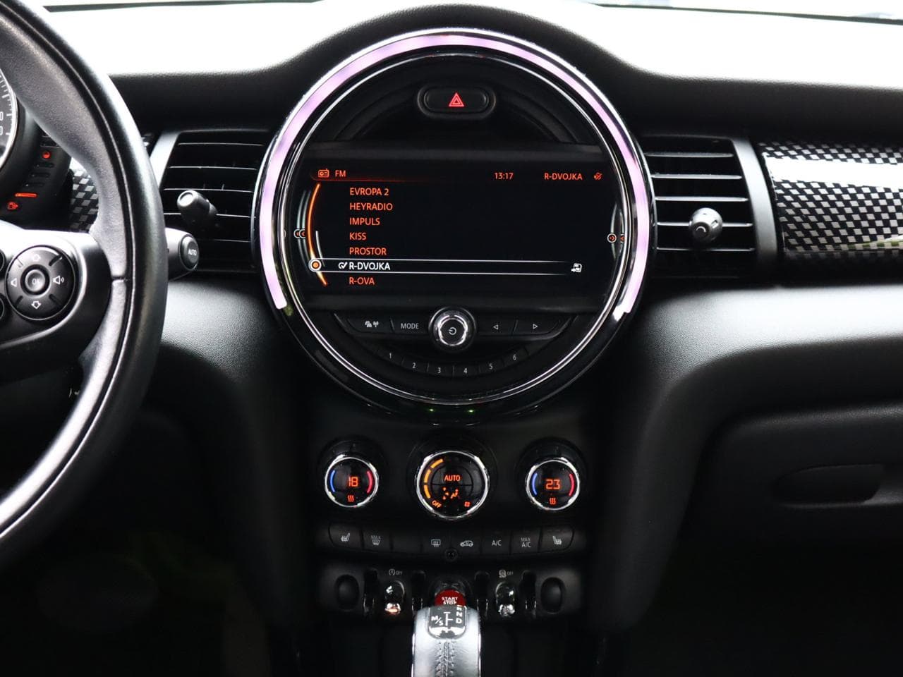 2017 Mini COOPER S - 27