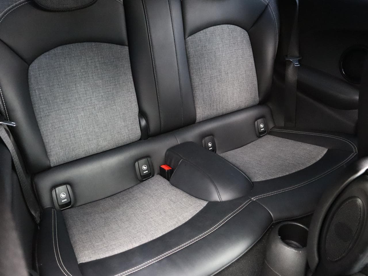 2017 Mini COOPER S - 18