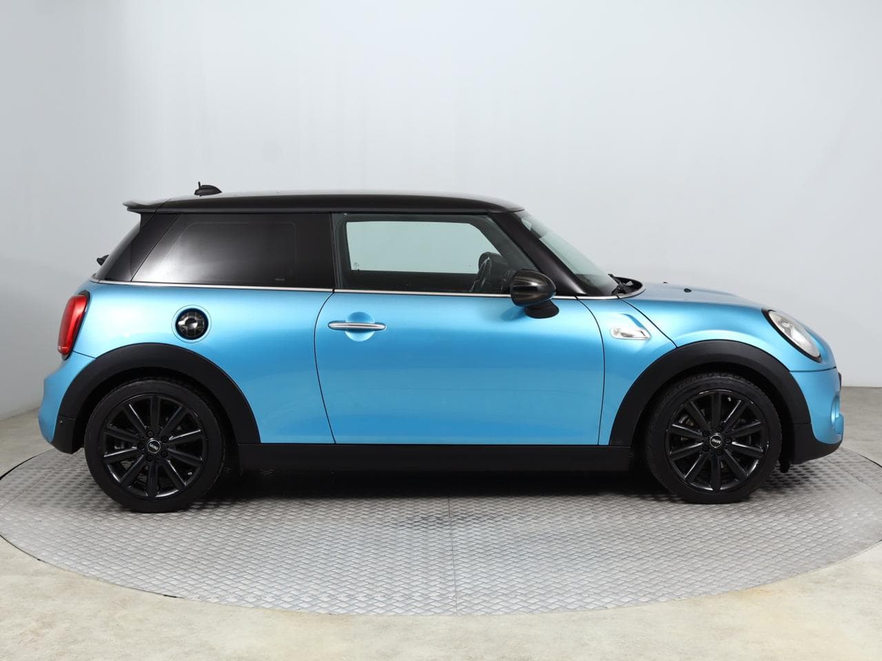 2017 Mini COOPER S - 13