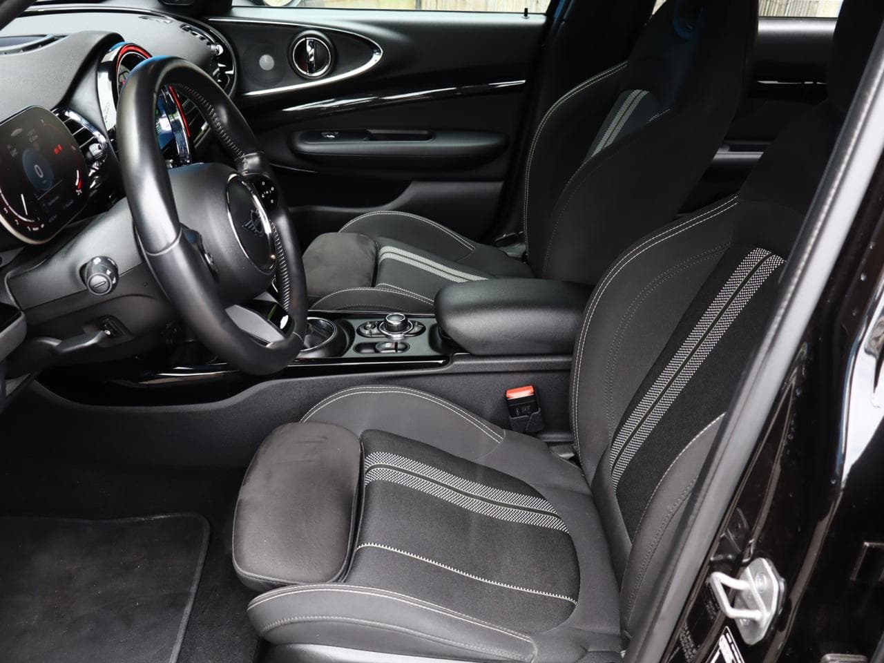 2022 Mini CLUBMAN - 18