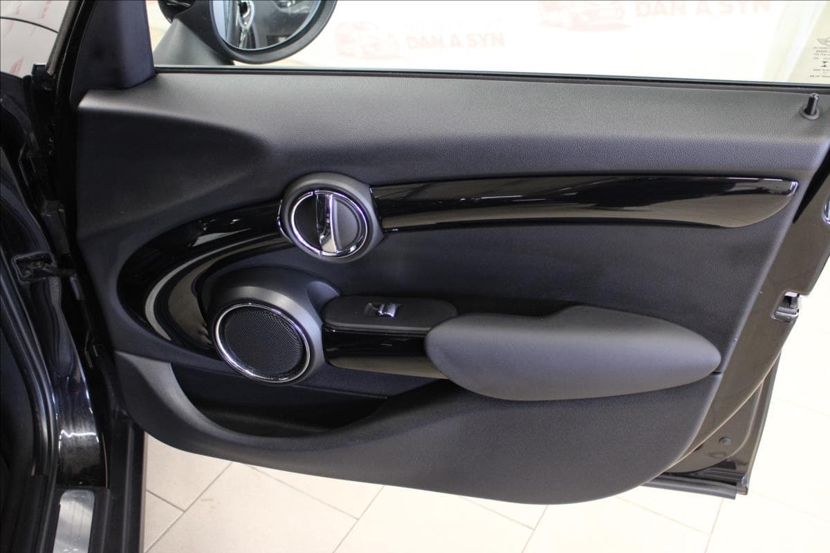 2017 Mini COOPER S - 12