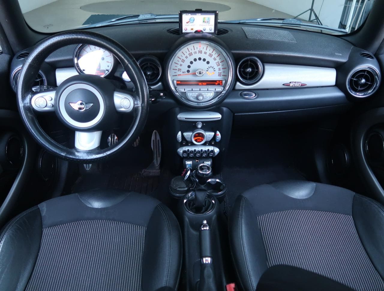 2010 Mini COOPER S - 10