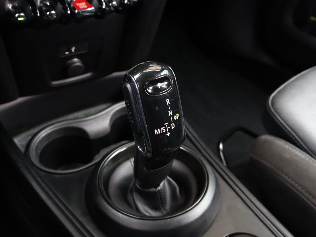 2020 Mini COOPER - 17