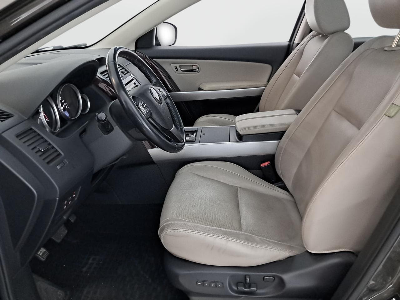 2014 Mazda CX-9 - 28