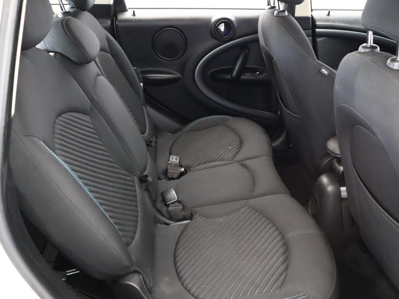 2012 Mini COOPER S - 11