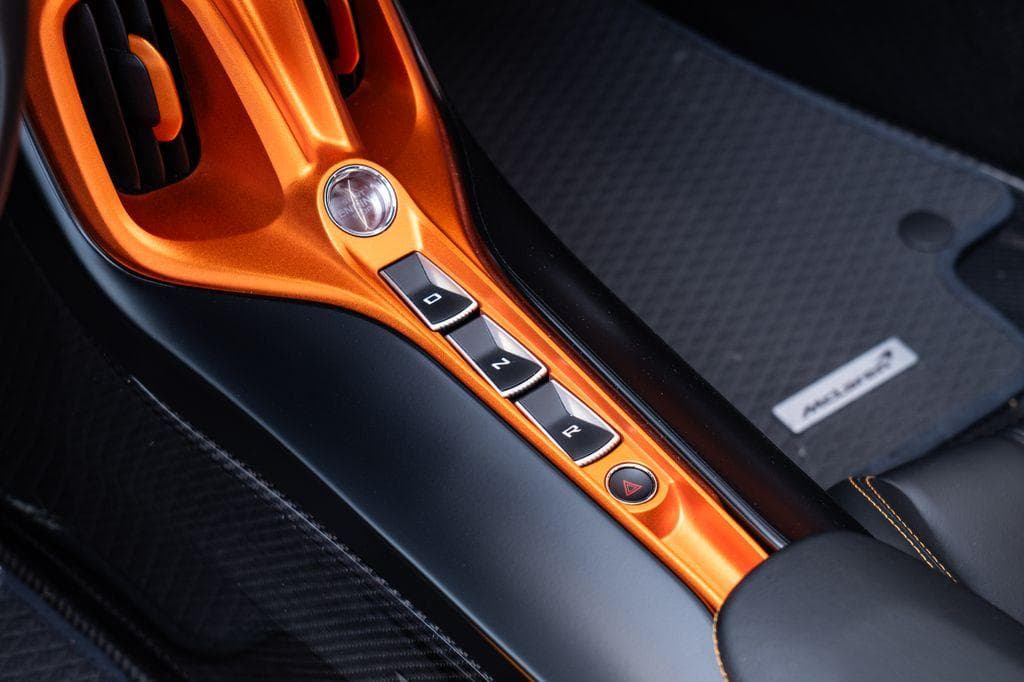 2020 McLaren Ostatní - 12