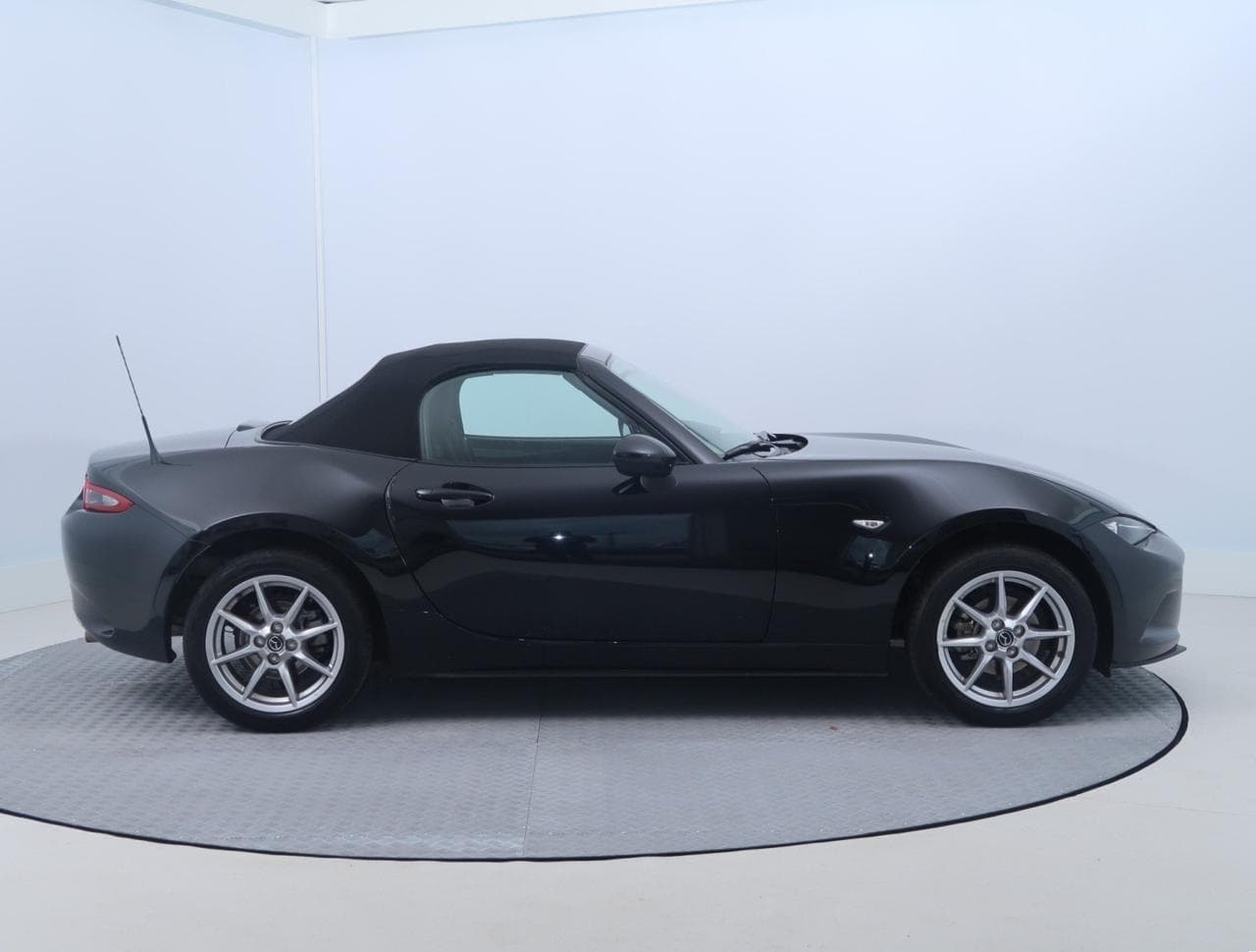 2017 Mazda MX-5 - 13