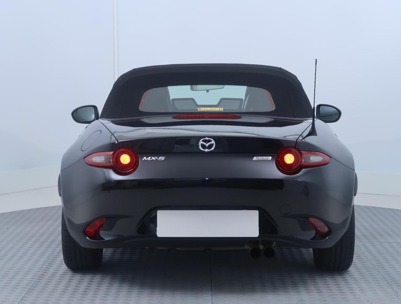 2017 Mazda MX-5 - 9