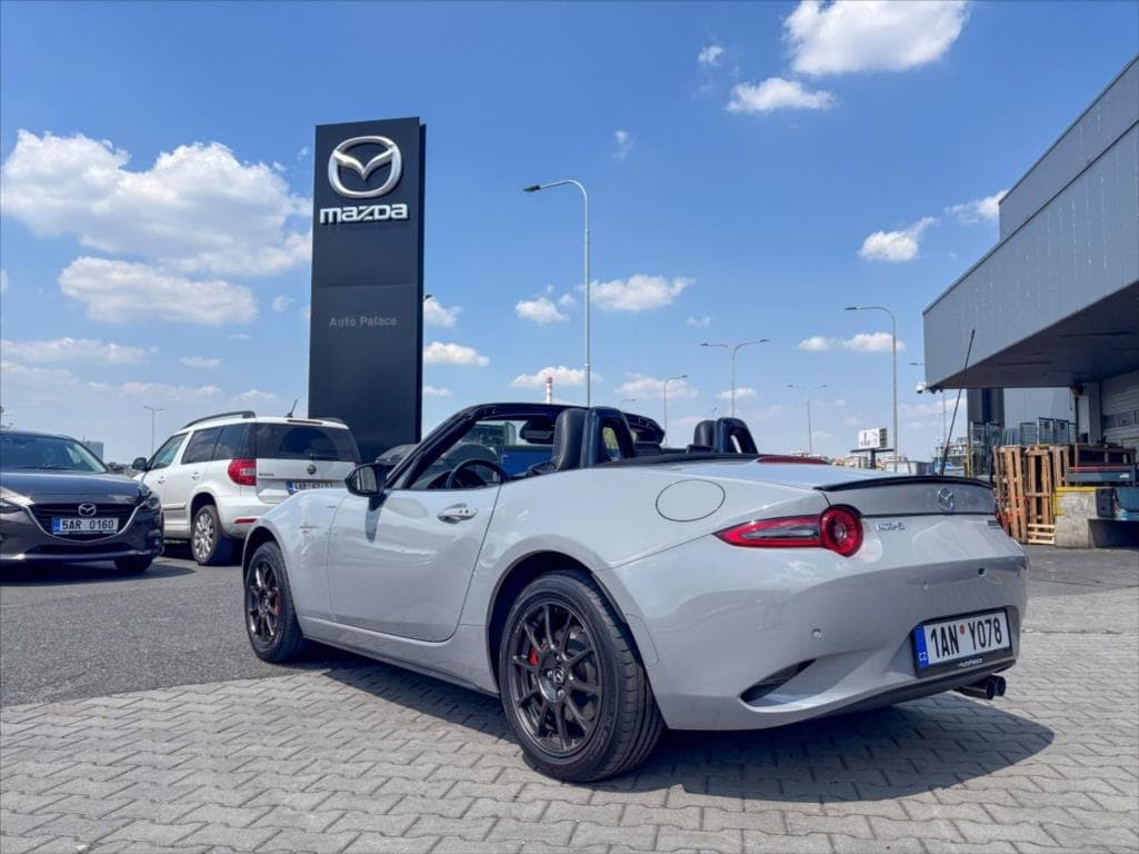 2025 Mazda MX-5 - 4