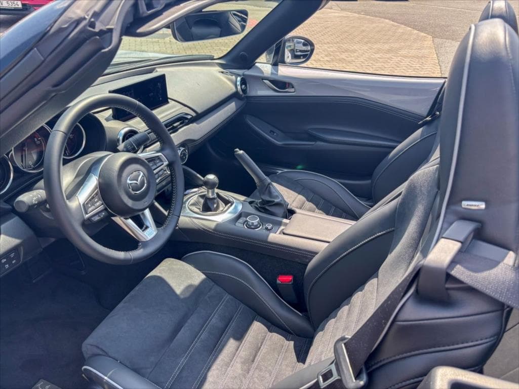 2025 Mazda MX-5 - 7