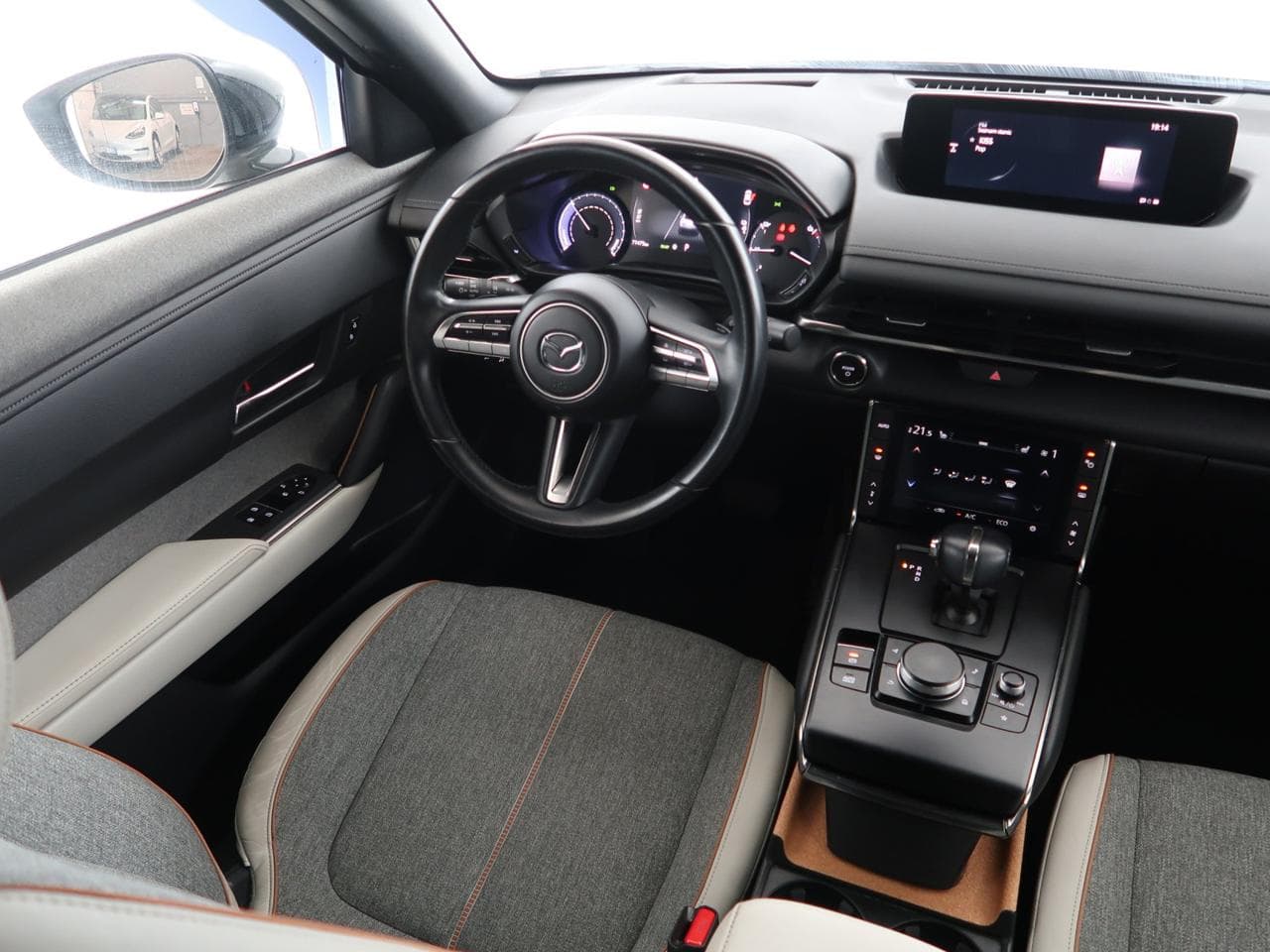 2020 Mazda MX-30 - 9
