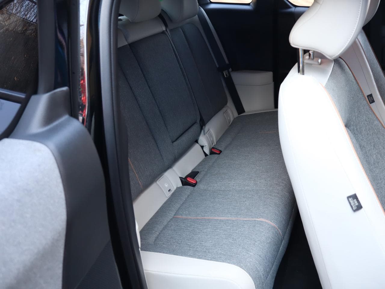 2022 Mazda Mx-30 - 11