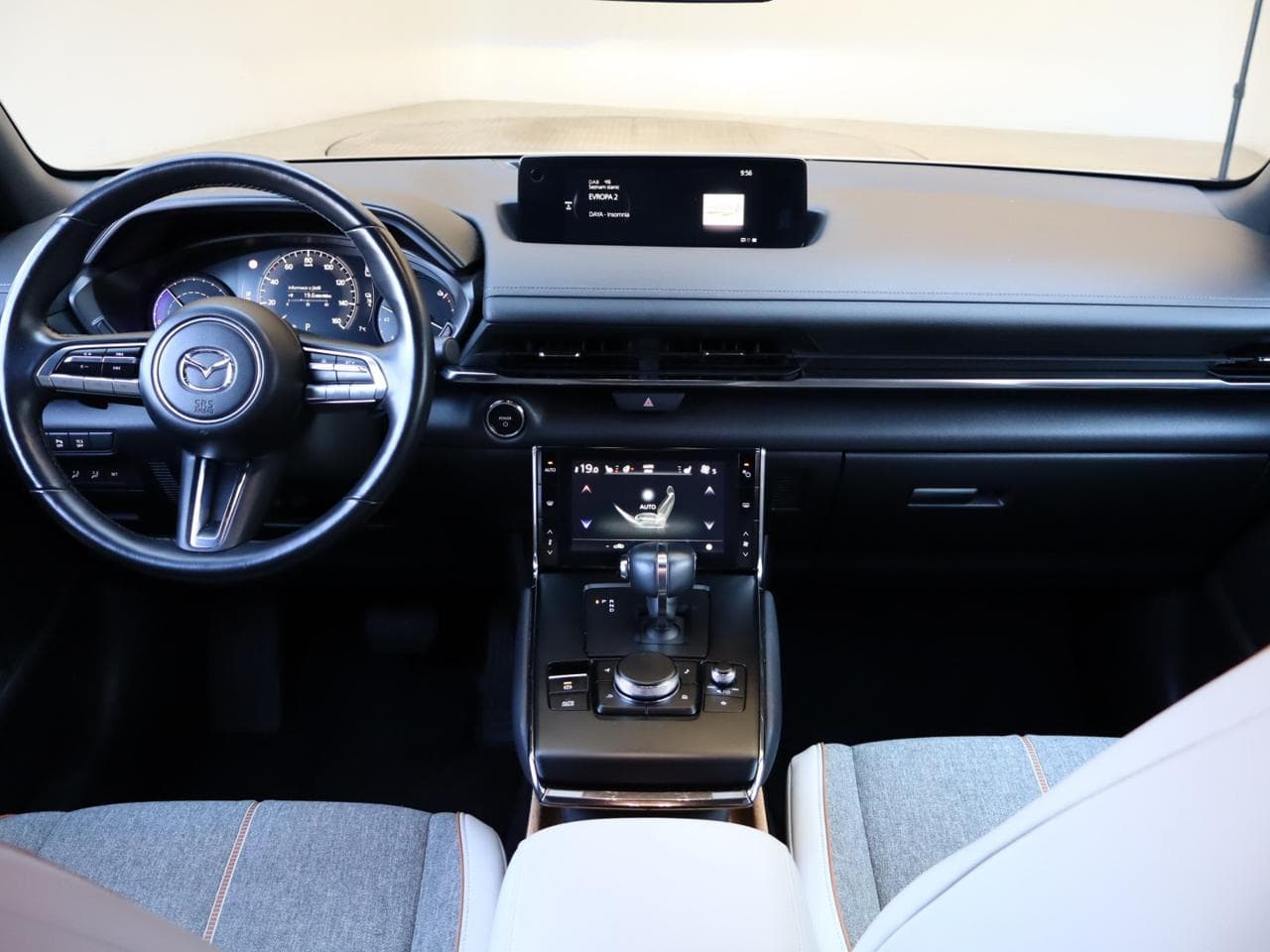2022 Mazda Mx-30 - 9