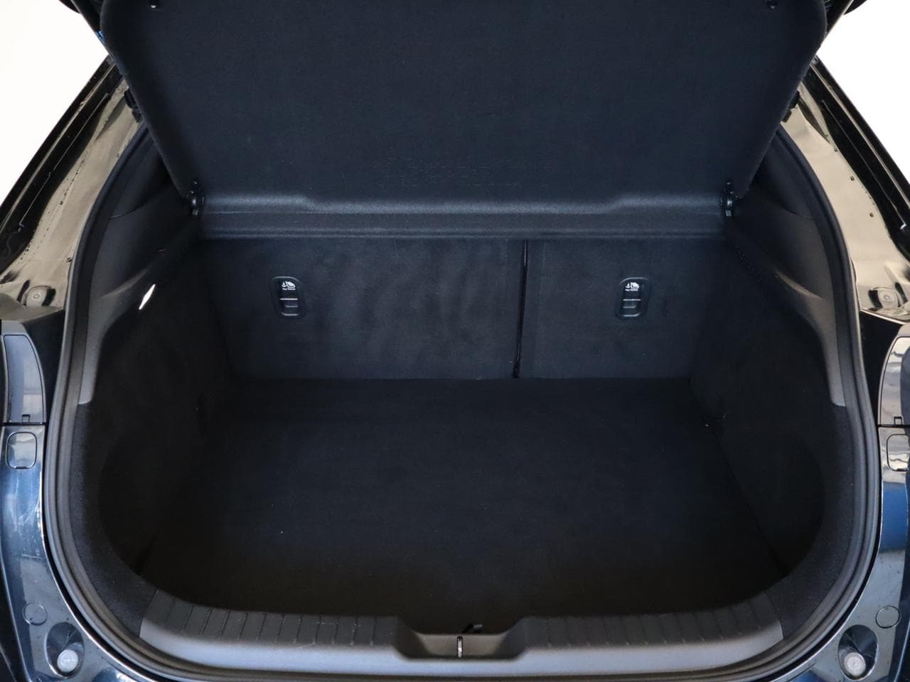 2022 Mazda Mx-30 - 18