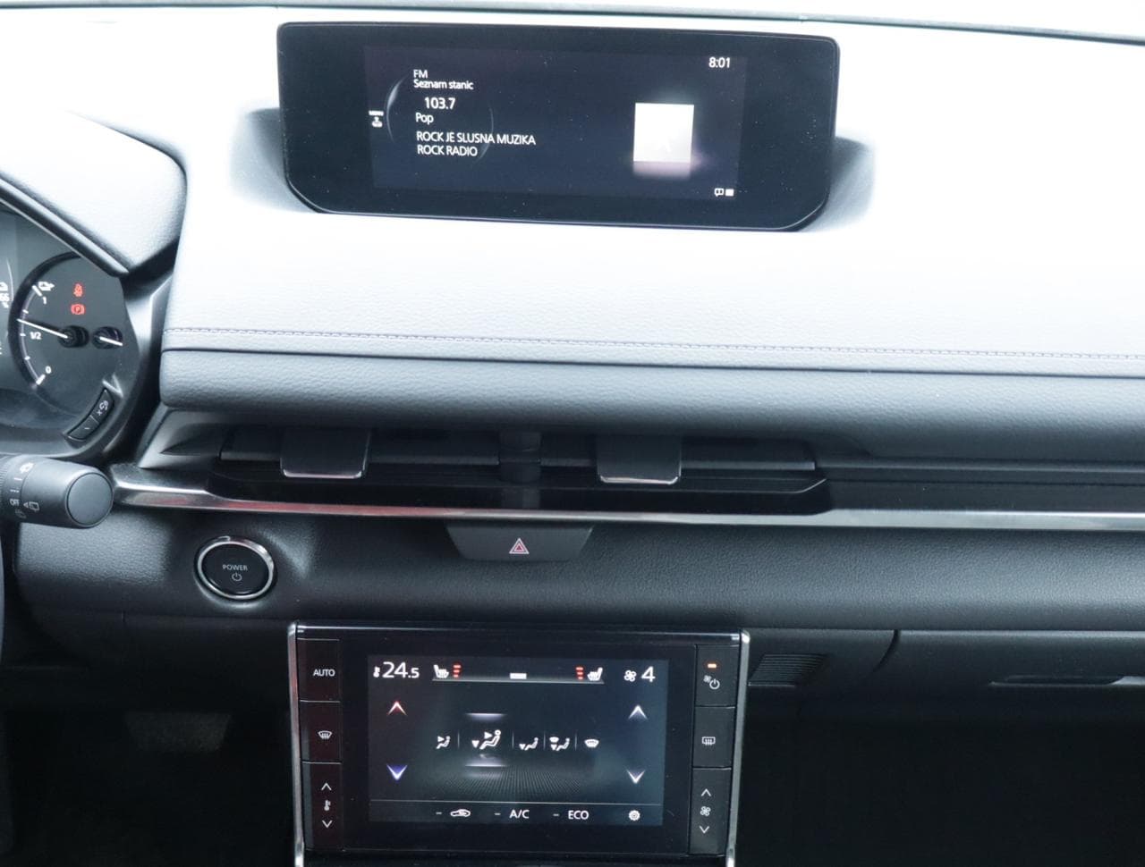 2020 Mazda Mx-30 - 18