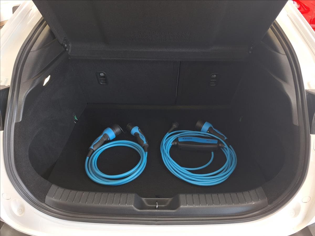 2022 Mazda Mx-30 - 12