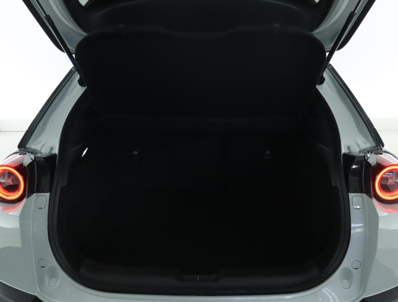 2022 Mazda MX-30 - 28