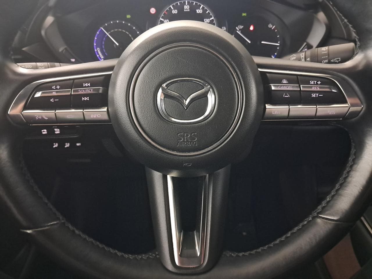 2022 Mazda MX-30 - 25
