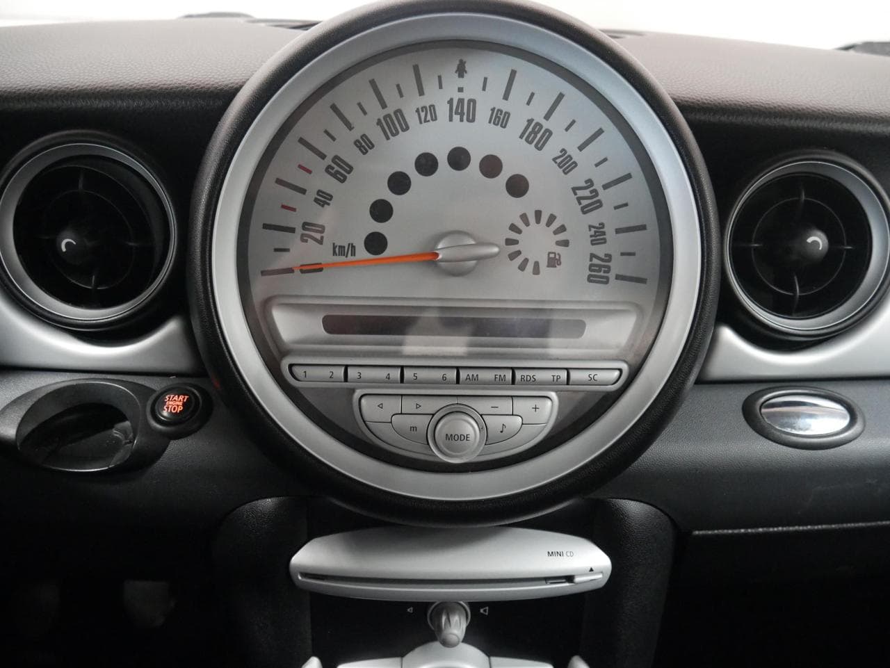 2010 Mini ONE - 17