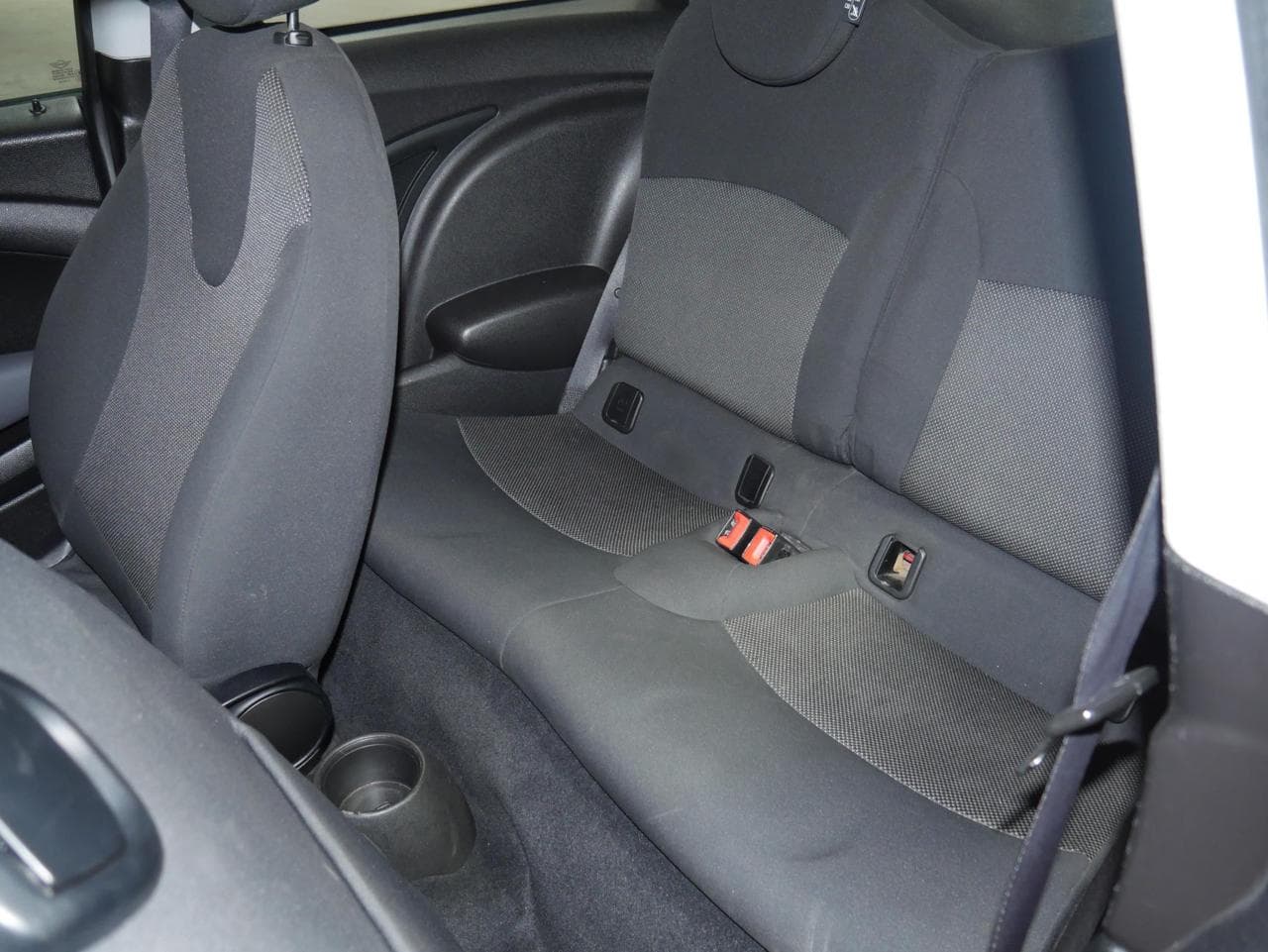 2010 Mini ONE - 10