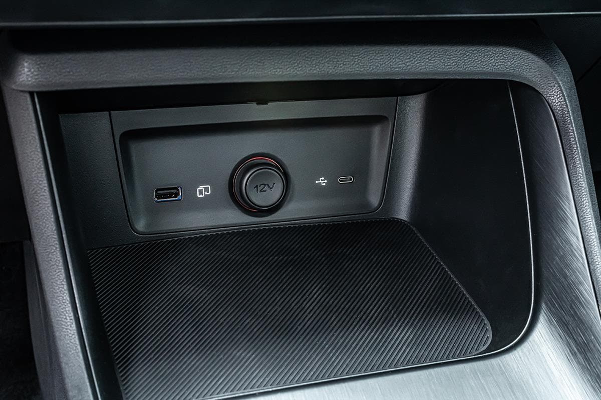 2025 MG Ostatní - 29