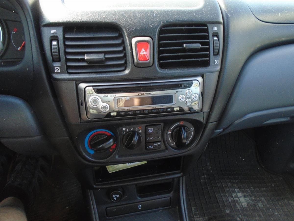 2004 Nissan ALMERA - 15