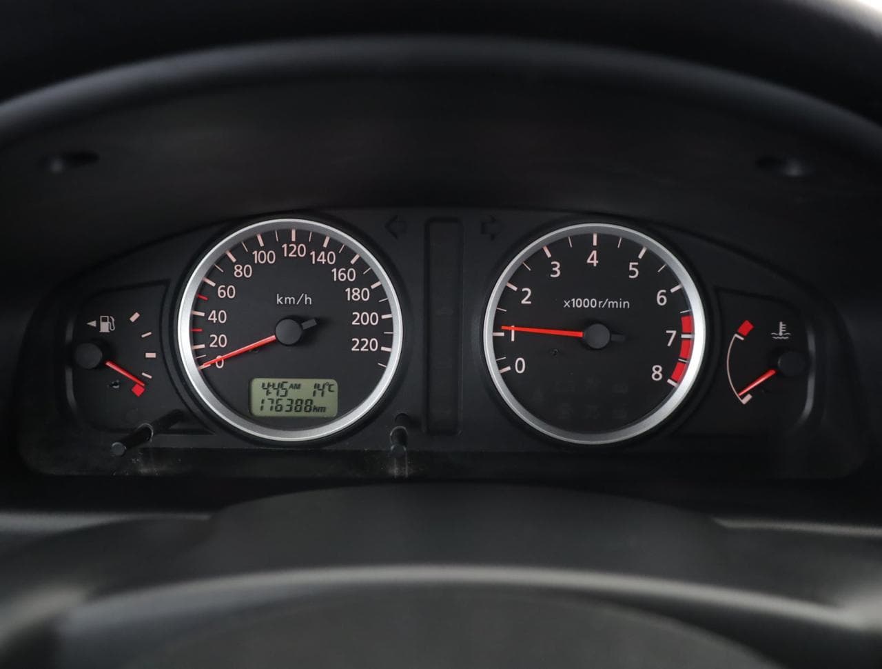 2004 Nissan ALMERA - 27