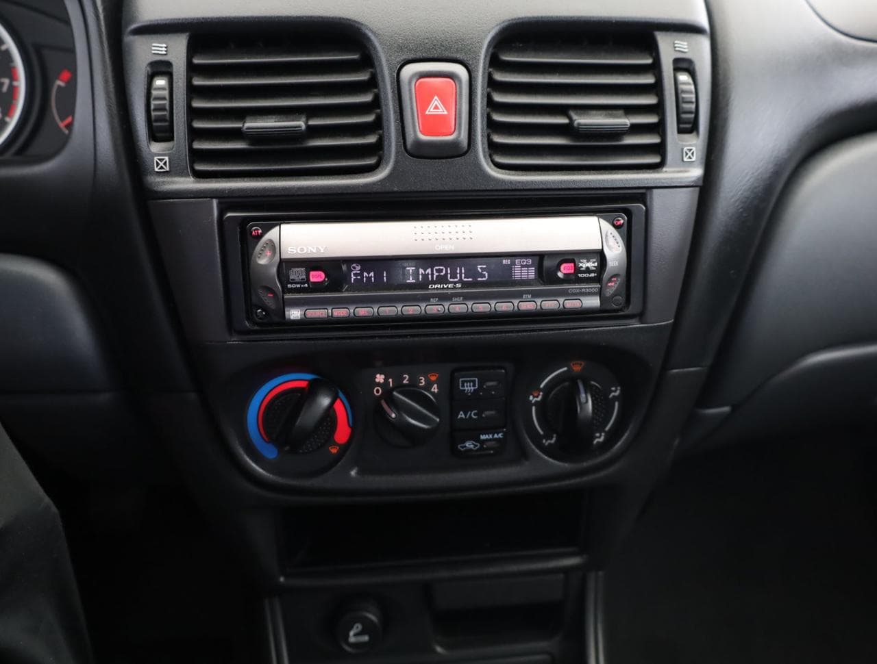 2004 Nissan ALMERA - 29