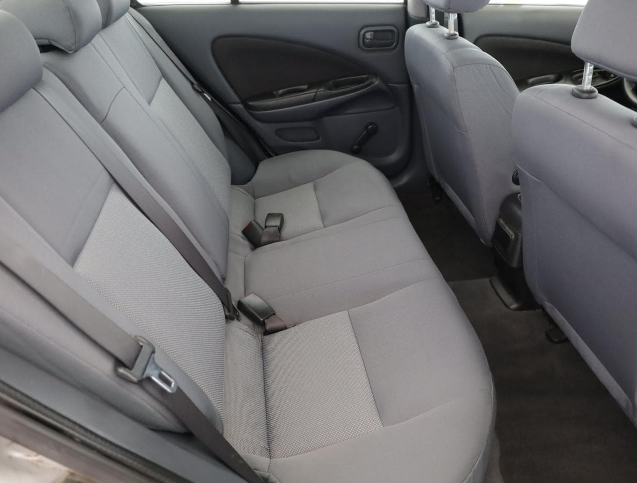 2004 Nissan ALMERA - 21