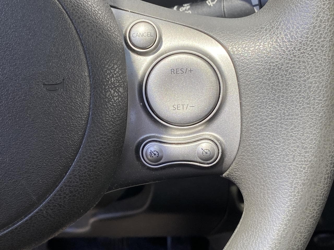 2009 Nissan CUBE - 13