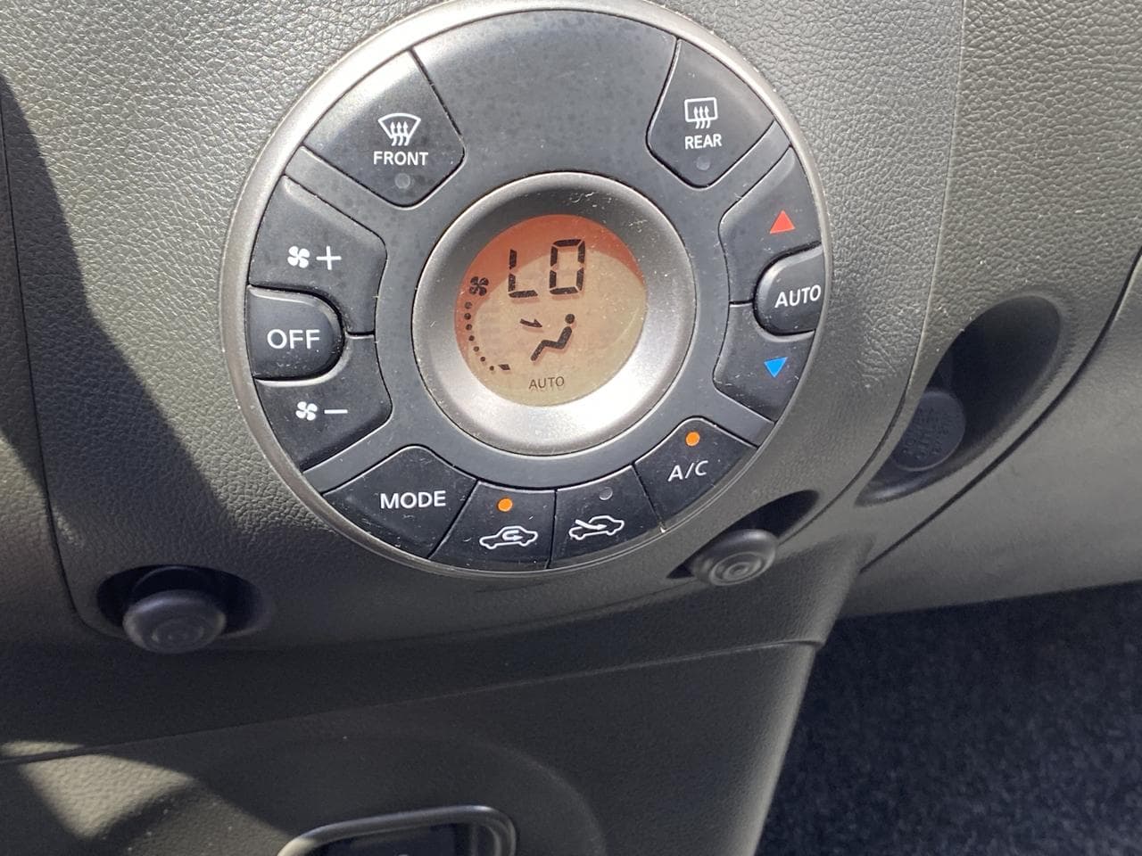 2009 Nissan CUBE - 14