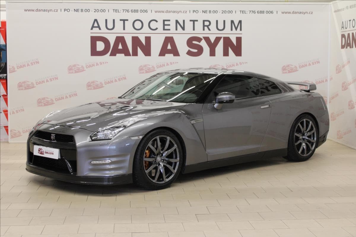2011 Nissan GT-R