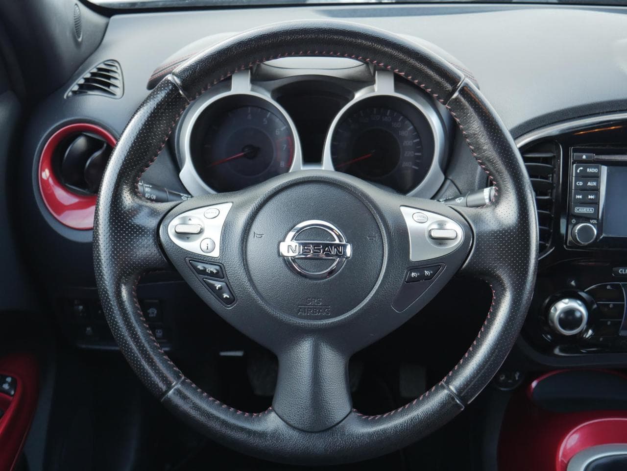 2015 Nissan JUKE - 11